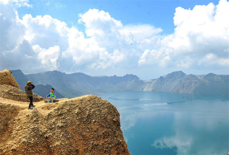 Sechs chinesische Geoparks sind ab sofort offiziell Stätten von internationaler geowissenschaftliche