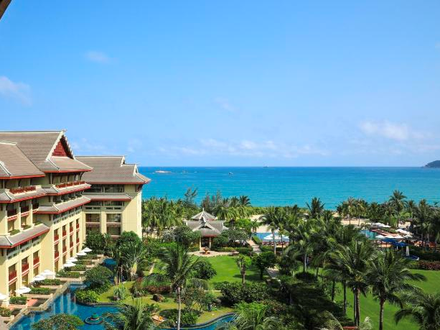 The Ritz-Carlton Yalong Bay