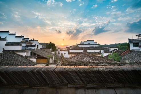 Wuyuan Jiewei Mountain House