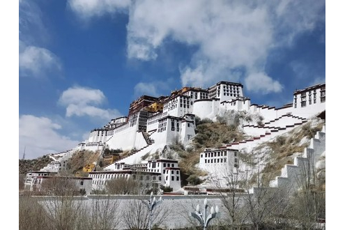 Vom Himmlischen Frieden zum Dach der Welt - Eine Reise mit der Tibet-Eisenbahn