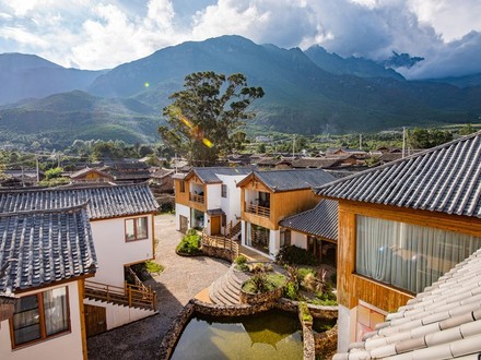 Lijiang Ruixi Snow Island Wild Luxury Fragrance Hotel