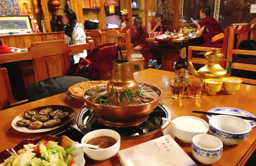 Ruhiges Mani-Stein-Tibet-Restaurant